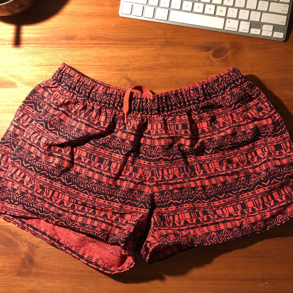 PATAGONIA W’s Barely Baggies Shorts
